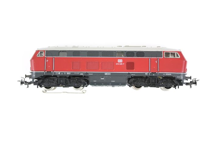 Märklin 3075 DB BR 216 diesellokomotiv (1)